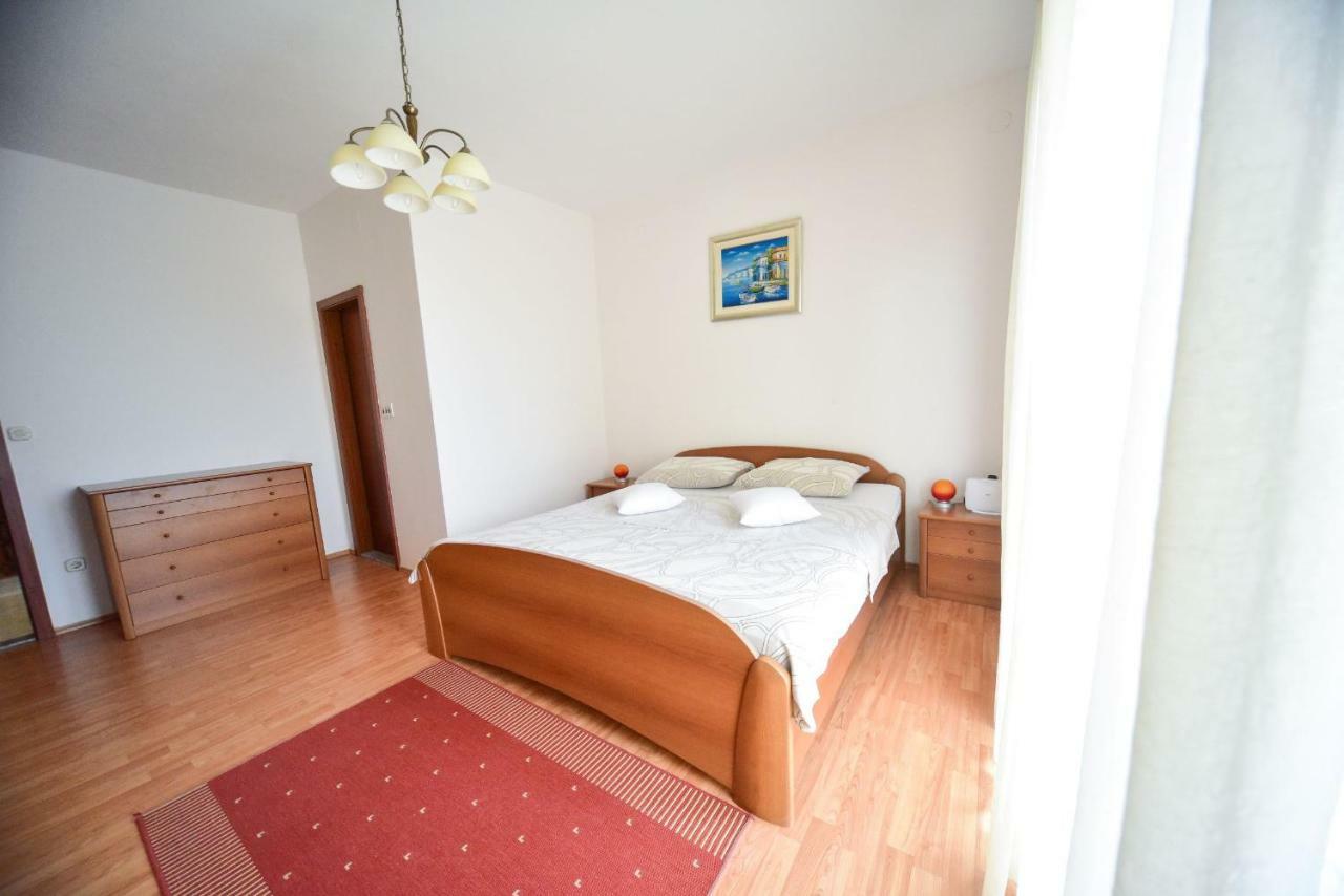 Apartment Marcella 1 Любач Екстер'єр фото
